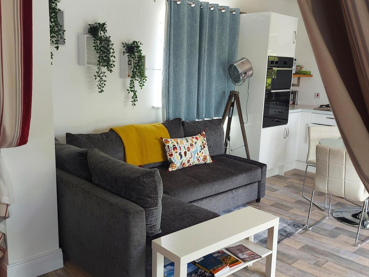 Bunlin Heights Self Catering Studio Милфорд Экстерьер фото