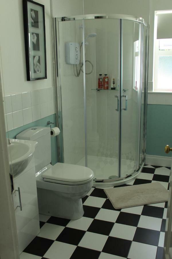 Bunlin Heights Self Catering Studio Милфорд Экстерьер фото